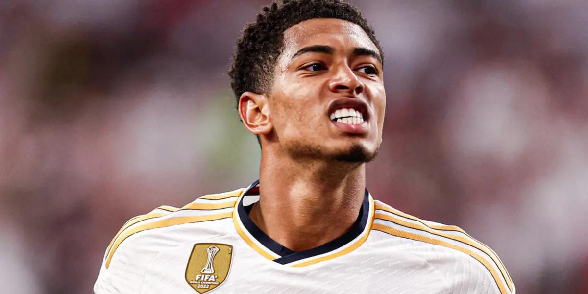 Bellingham con la camiseta del Real Madrid.