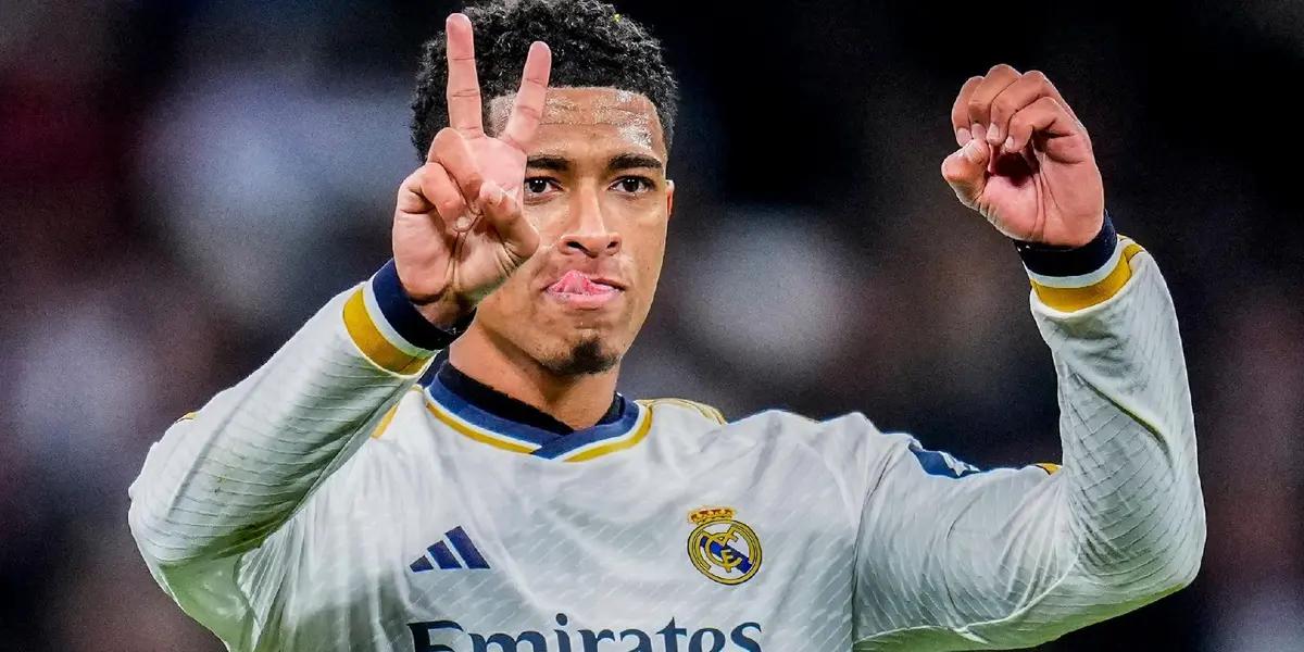 Bellingham con la camiseta del Real Madrid.