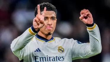 Bellingham con la camiseta del Real Madrid.