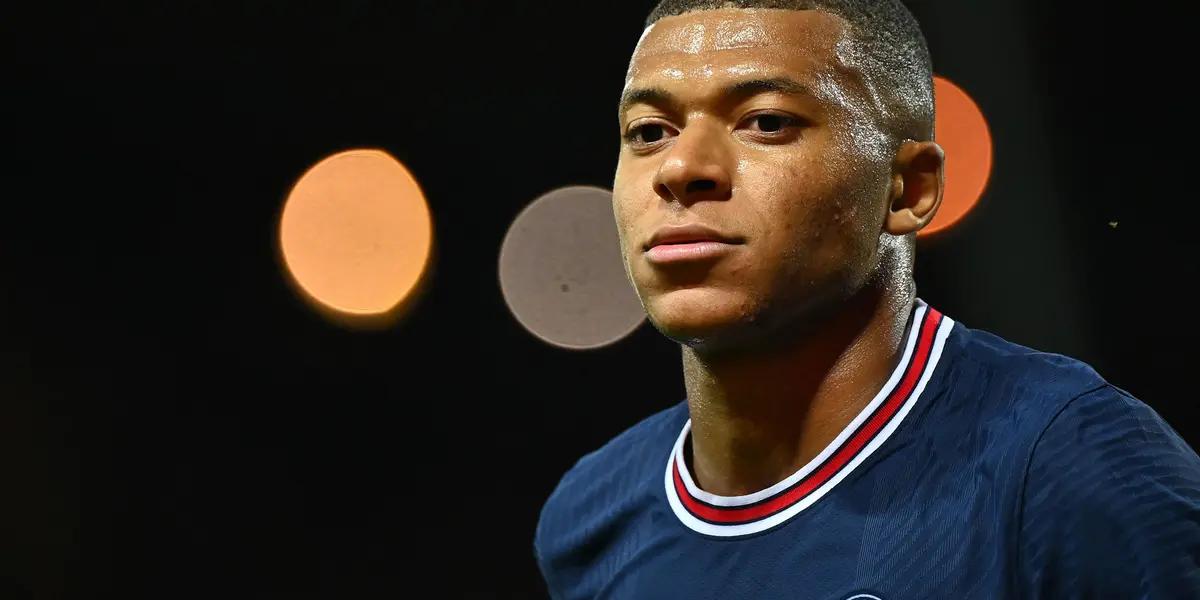 Bombazo en el mercado europeo, el PSG rechazó la oferta de 160 millones por Kylian Mbappé y le pide al Real Madrid que suba su precio. Recordemos que el futbolista francés queda libre el año que viene y esto es clave en la operación.
