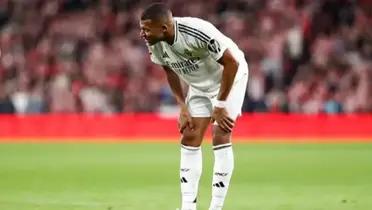 Carlo Romero, el jugador que marcó gol posteriormente al Real Madrid, hizo una entrada a destiempo a Mbappé minutos antes