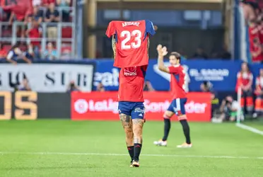 Chimy Ávila celebra un gol con Osasuna