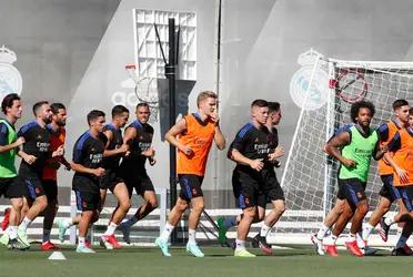 Comienza La Liga un año más, y el Real Madrid no quiere dejar pasar otro año sin conquistar el torneo de liga que muchas veces supo levantar. Carlo Ancelotti ya tiene en mente cuales serían los 11 guerreros que sandran a cancha en el debut.