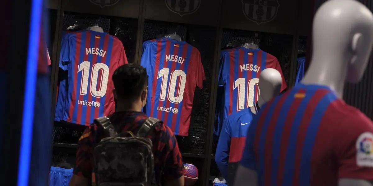 Con la salida de Messi del FC Barcelona, además de dejar conflictos sociales, se sumaron a estos conflictos económicos, ya que el 10 argentino era uno de los que más ingresos le generaba al club con su fútbol y con su partida estos también se van.