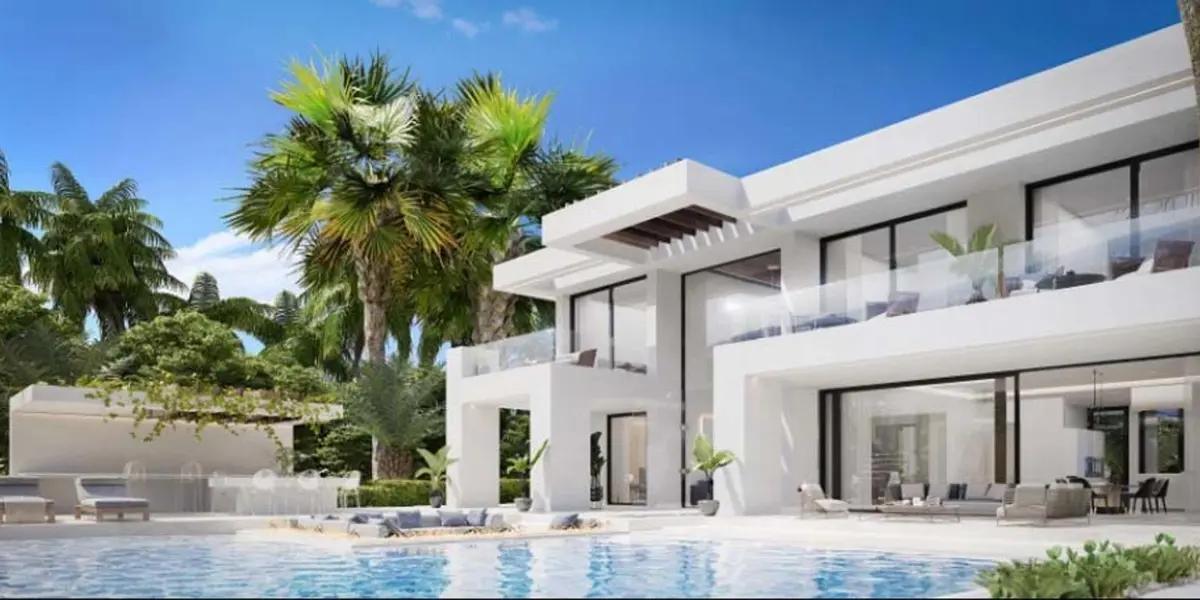 Cristiano Ronaldo habría comprado una gran parcela de tierra en Quinta da Marinha. Ubicada en la llamada Riviera portuguesa, el crack del Manchester United busca expandir su imperio inmobiliario.
