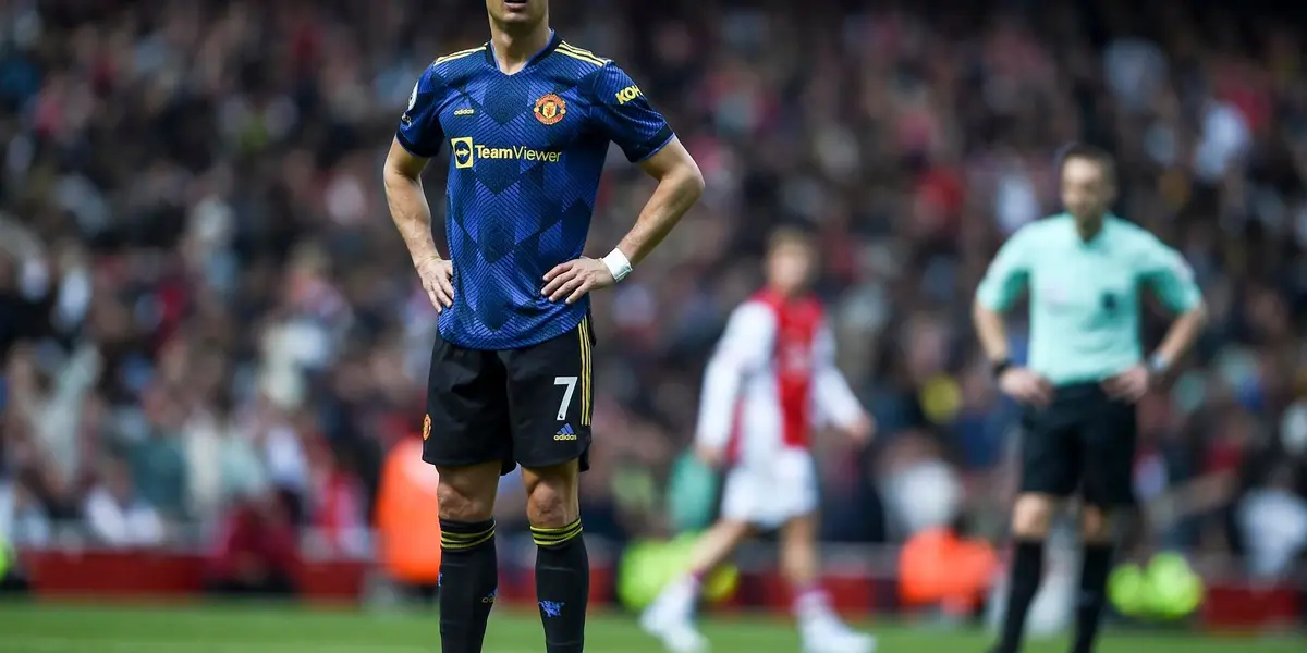 Cristiano Ronaldo marcó el descuento para el partido que terminó perdiendo el Manchester United Football Club ante el Arsenal Football Club.
