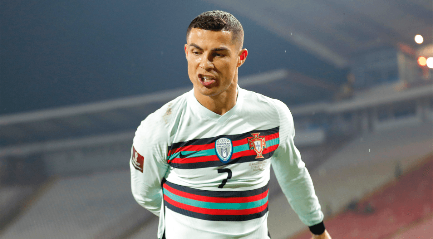 Cristiano Ronaldo muy enojado por unas palabras de Pascal Ferré, redactor jefe de la revista France Football, publicó un posteó en Instagram donde se quejó de este y lo acusó de mentir en sus declaraciones.