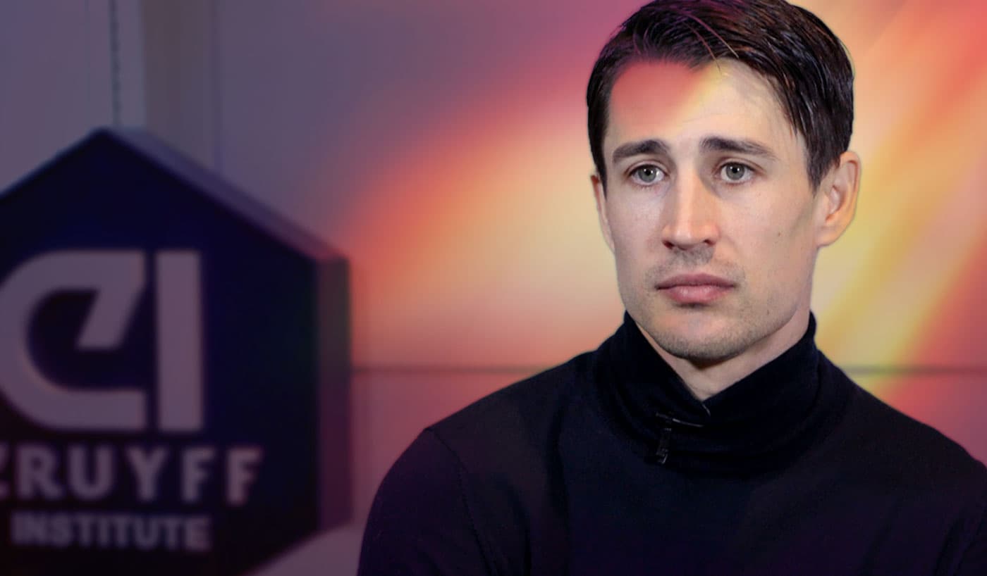 Cuando debutó en el Barcelona, Bojan fue señalado como el sucesor natural del astro argentino. Detalles de una vida ligada al fútbol con varios destinos exóticos y un presente junto a Iniesta en Japón.