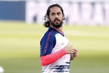 Cuando parecía que su destino estaba fuera de la Casa Blanca, la pretemporada junto a Carletto Ancelotti le dio un nuevo aire al malagueño Isco. El jugador se posiciona, incluso, para ser titular ante Alavés.