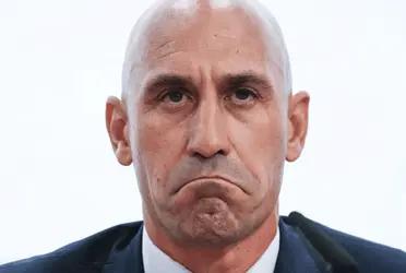 Cuando todavía se mantenía firme en su postura de no irse del fútbol español, un llamado lo hizo cambiar de opinión