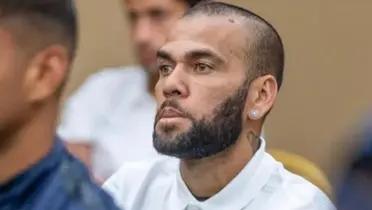 Dani Alves ya conoció su sentencia, 5 años en la cárcel, pero podría quedar en libertad mucho antes