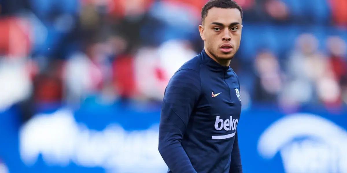 De acuerdo a la información de la prensa británica, los Blues buscan lateral derecho y estarían preparando una oferta de 35.5 millones de euros para los culés por la ficha de Sergiño Dest, actualemente relegado por Xavi Hernández en Barcelona.