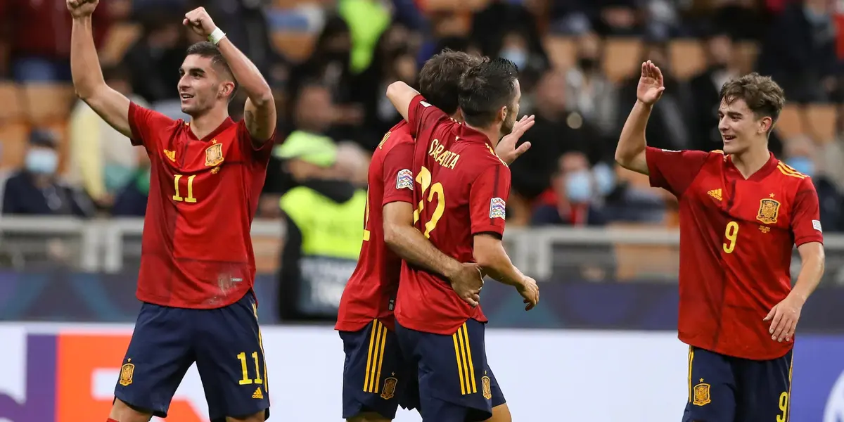 De la mano de una nueva camada de futbolistas, impulsados por Luis Enrique, la Roja ilusiona con un fútbol de alto vuelo por años.