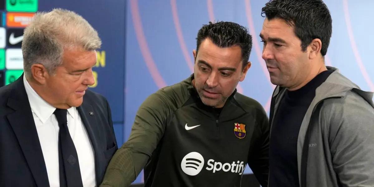 Deco se juntó con un jugador a espaldas de Xavi. (Foto: EFE)