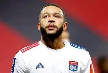 Depay se rinde ante Ronald Koeman.