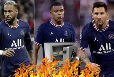 Desde hace algunos meses se viene hablando de la relación entre Messi, Neymar y Kylian Mbappé. Tres de las máximas estrellas no solo del club, sino a nivel mundial, habrían tenido algunas discrepancias en este último tiempo, y eso, el PSG, no se lo puede permitir.