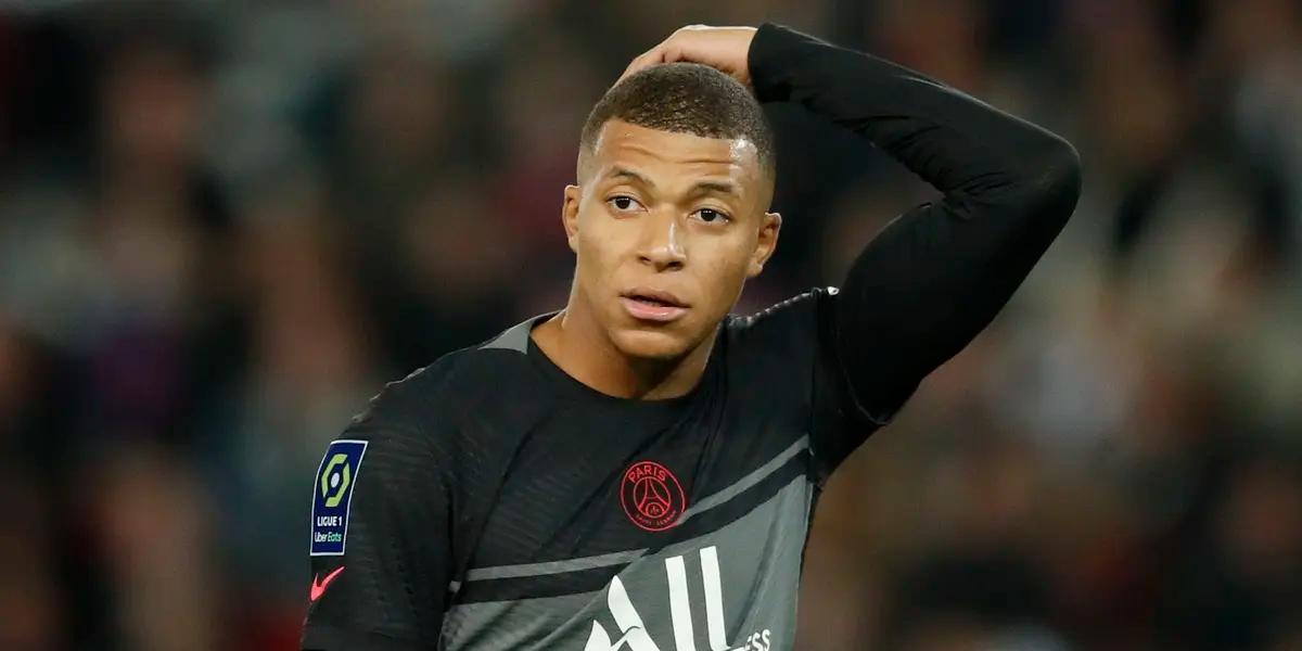 Desde la entidad parisina no se rinden para retener al delantero francés y preparan una venta de 7 futbolista para armarle una oferta impresionante.