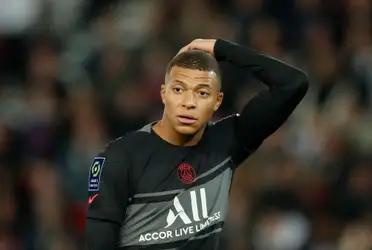 Desde la entidad parisina no se rinden para retener al delantero francés y preparan una venta de 7 futbolista para armarle una oferta impresionante.