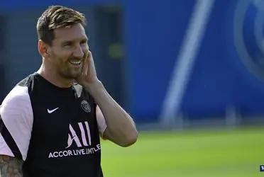 Después de una llegada revolucionaria a Francia, y de llevar adelante su primera semana de trabajo formal junto a sus nuevos compañeros, y de no mediar inconvenientes, Messi estaría debutando antes de lo pensado con el equipo parisino