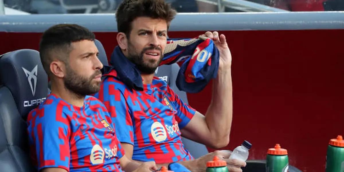 Dos futbolistas referentes del Barcelona son obstáculos para una posible vuelta del argentino debido a sus altos salarios.