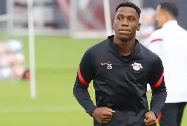 Dos de los juveniles surgidos de esa cantera inagotable llamada La Masía, y que salieron rápidamente del Fc Barcelona, hoy quieren volver al equipo culé. Detalles de dos situaciones bien particulares.