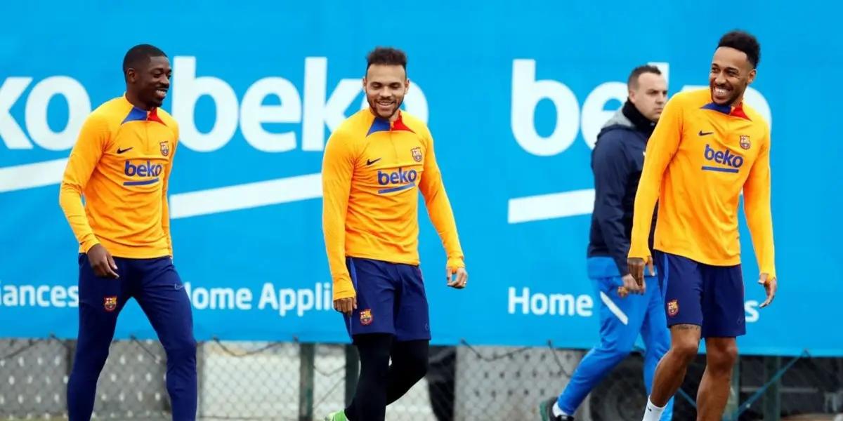 El actual futbolista del RCD Español no se guardó nada y disparó contra el Barza por sacarlo del club.