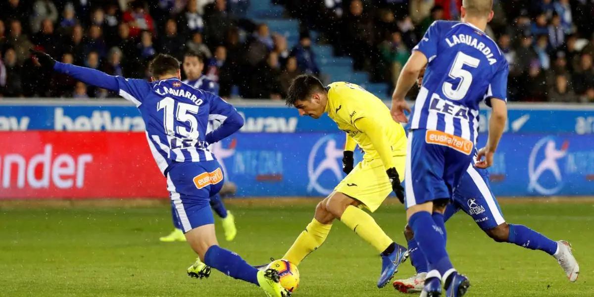 El Alavés le ganó dos a uno al Villareal en por la 34ª jornada de La Liga Santander. El equipo de Unai Emery salió con suplentes de cara al partido de Champions y el Alaves sigue en zona de descenso a pesar de la victoria.