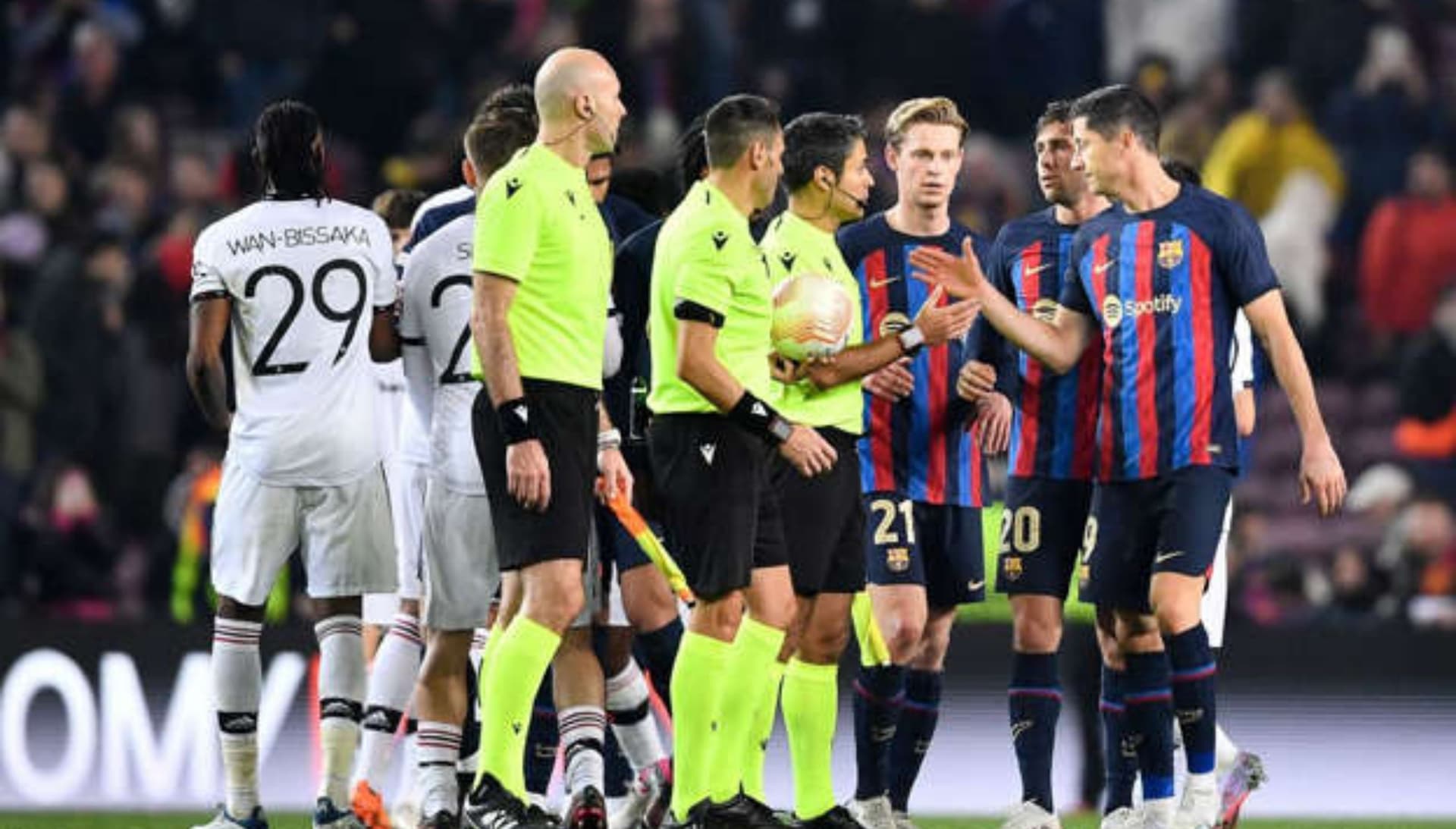 El árbitro no trae buenos recuerdos para el Barcelona en su haber.