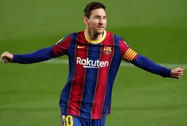 El astro argentino llegó después de marcar un golazo.