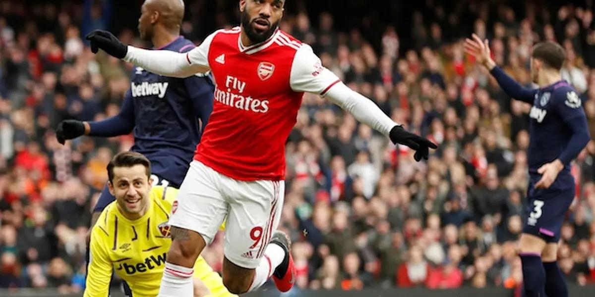 El atacante francés del Arsenal de la Premier League, está dispuesto a todo para arribar al Atlético Madrid. Detalles de las señales que brinda el futbolista.