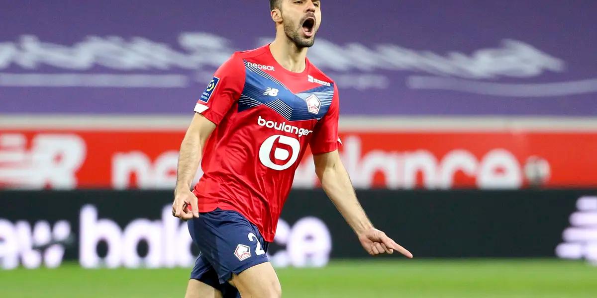 El Atlético Madrid avanzó en su contratación el pasado verano por si Trippier o Vrsaljko salen del equipo. El equipo colchonero no quiere que le pase lo del mercado anterior por eso ante la posibilidad de irse de alguno de sus jugadores ya buscará reemplazo.