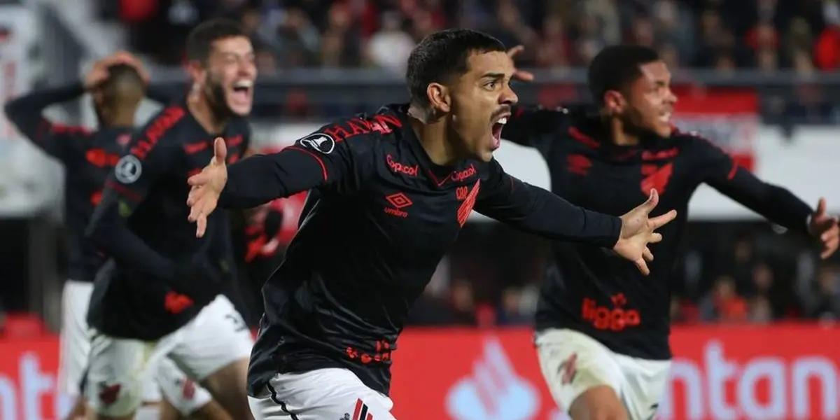 El Atlético Paranaense cotizó a Vitor Roque en 100 millones de euros y Florentino quiere armar un ataque del miedo junto a Endrick.