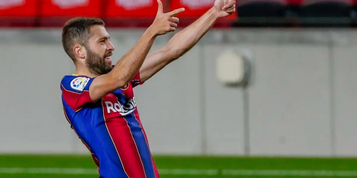 El Barca se plantea la salida de Alba.