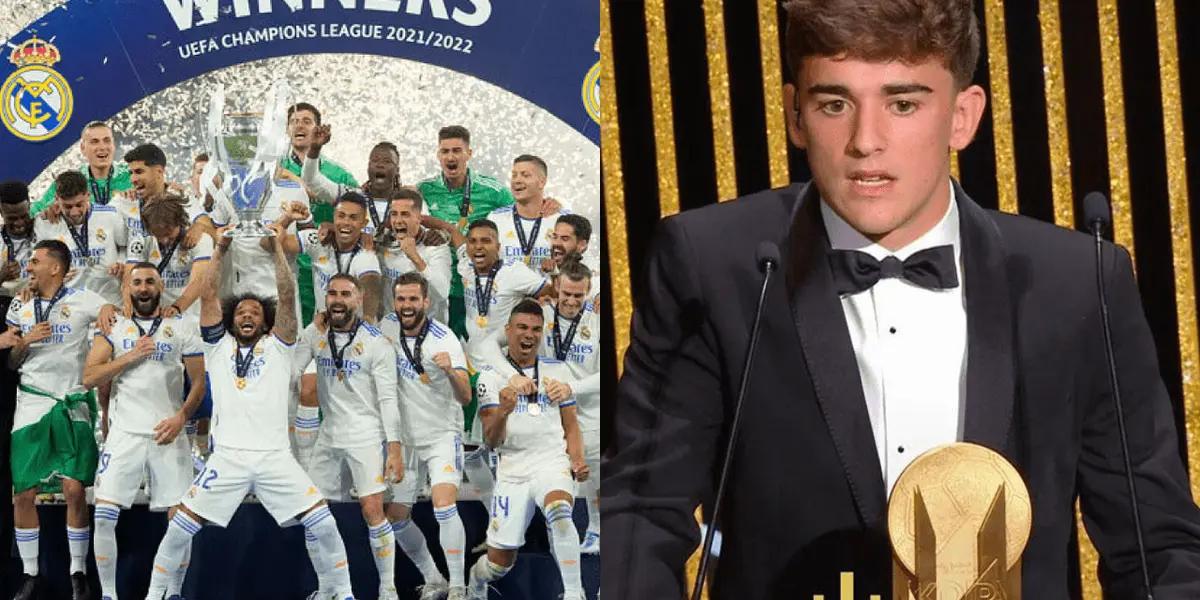 El Barcelona festeja un premio como si fuera la Champions League.