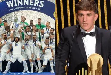 El Barcelona festeja un premio como si fuera la Champions League.