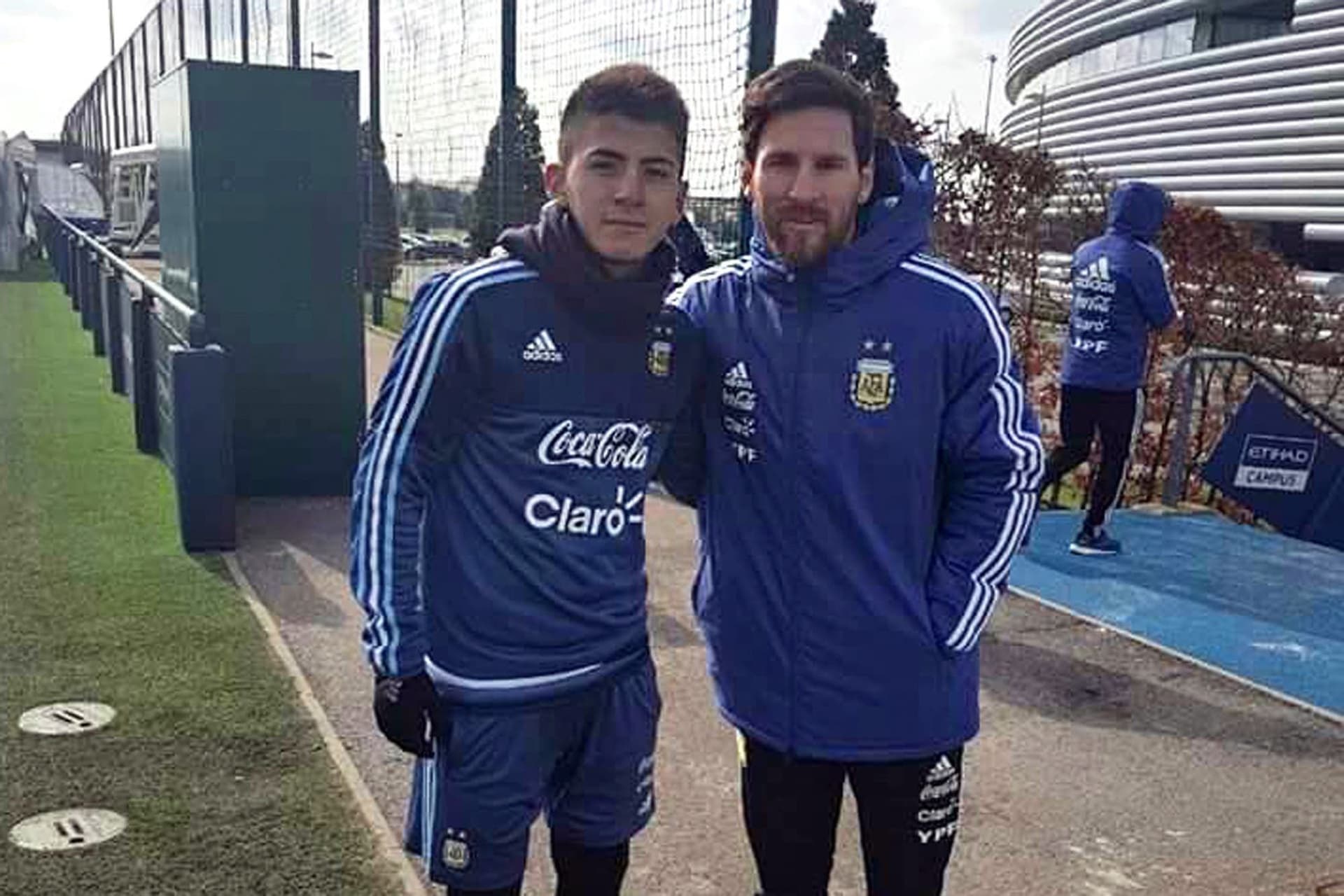El Barcelona ha puesto los ojos en un futbolista de la liga argentina.