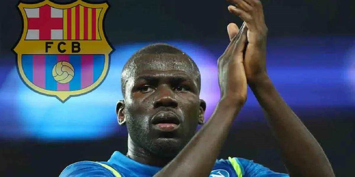 El Barcelona quiere fichar a Koulibaly y ante las constantes negativas del Napoli de venderlo, el club culé aguardaría a que el francés culmine su contrato en 2023 para ficharle a coste cero.