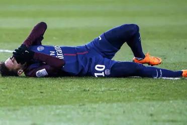 El brasilero preocupa a todo su entorno y no se sabe cuanto tiempo demorará su recuperación.