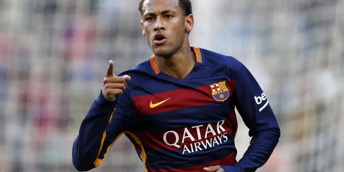 El brasilero sigue enviando señales claras de que quiere regresar al conjunto catalán.