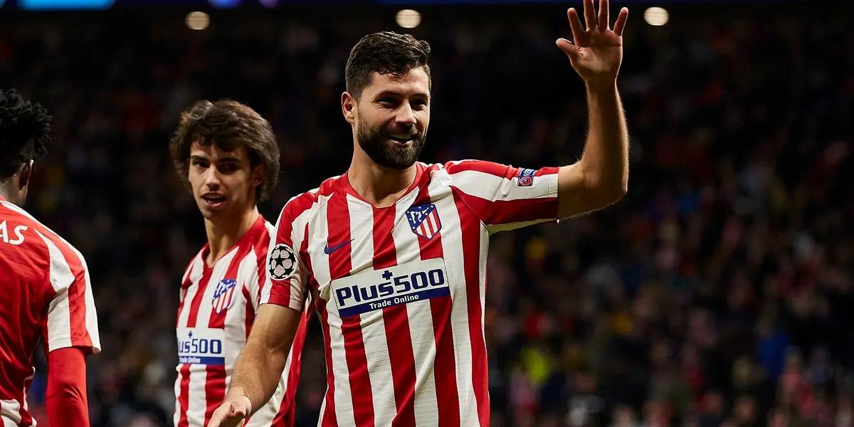 El central brasileño sufrió la segunda expulsión de la temporada, y las oportunidades en el equipo de Simeone se le habrían acabado.