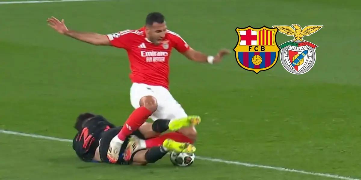 El central del FC Barcelona vio la tarjeta y fue expulsado al principio del partido