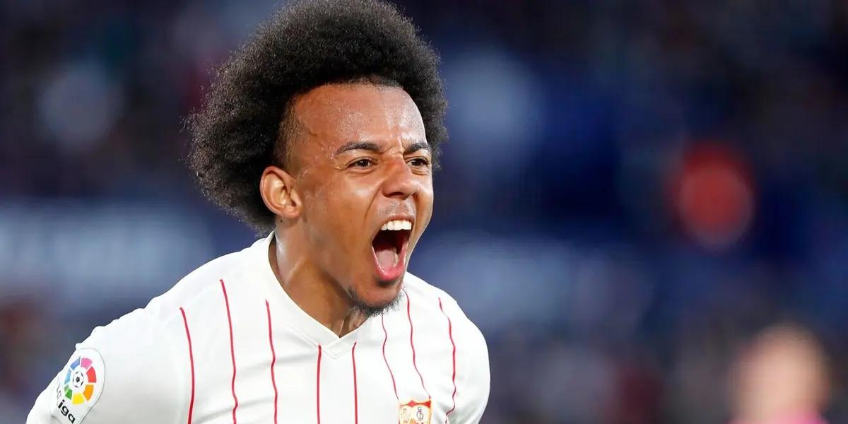 El central francés tendría las maletas hechas esperando una oferta interesante que le permita abandonar Sevilla de cara a la próxima temporada.