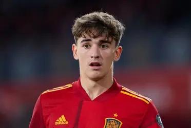 El centrocampista blaugrana despejó las dudas que había sobre su ficha.