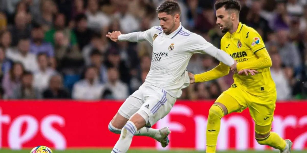 El centrocampista uruguayo lo ha esperado en el aparcamiento.