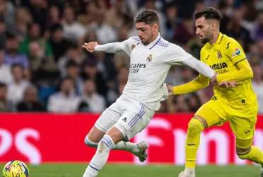 El centrocampista uruguayo lo ha esperado en el aparcamiento.