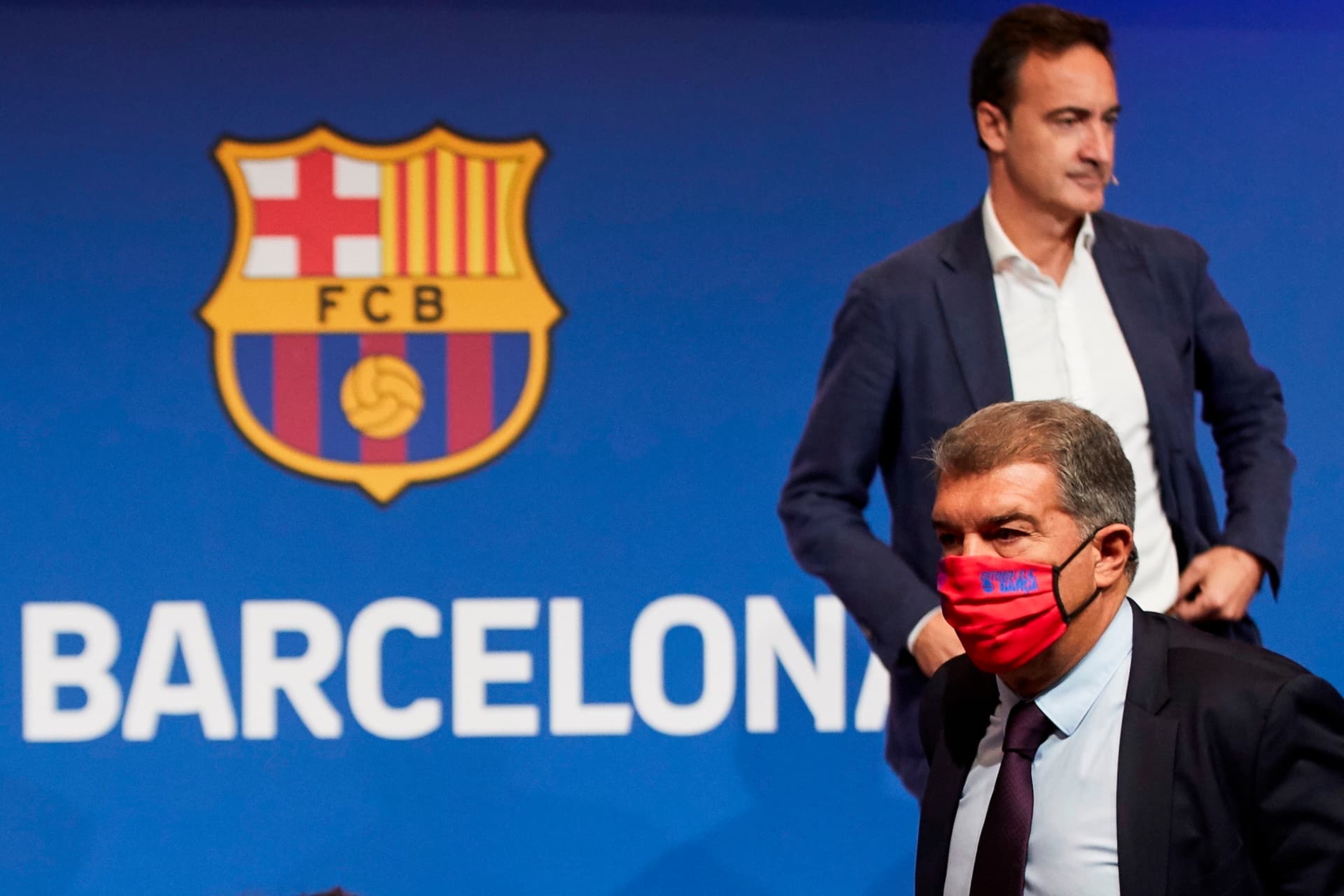 El CEO del Barcelona le comunicó al mandamás culé su decisión de dimitir en el cargo, por "motivos personales". El trasfondo de la salida del ejecutivo obedece a sentirse desplazado por el mandamás y un régimen presidencialista al frente de la entidad blaugrana.