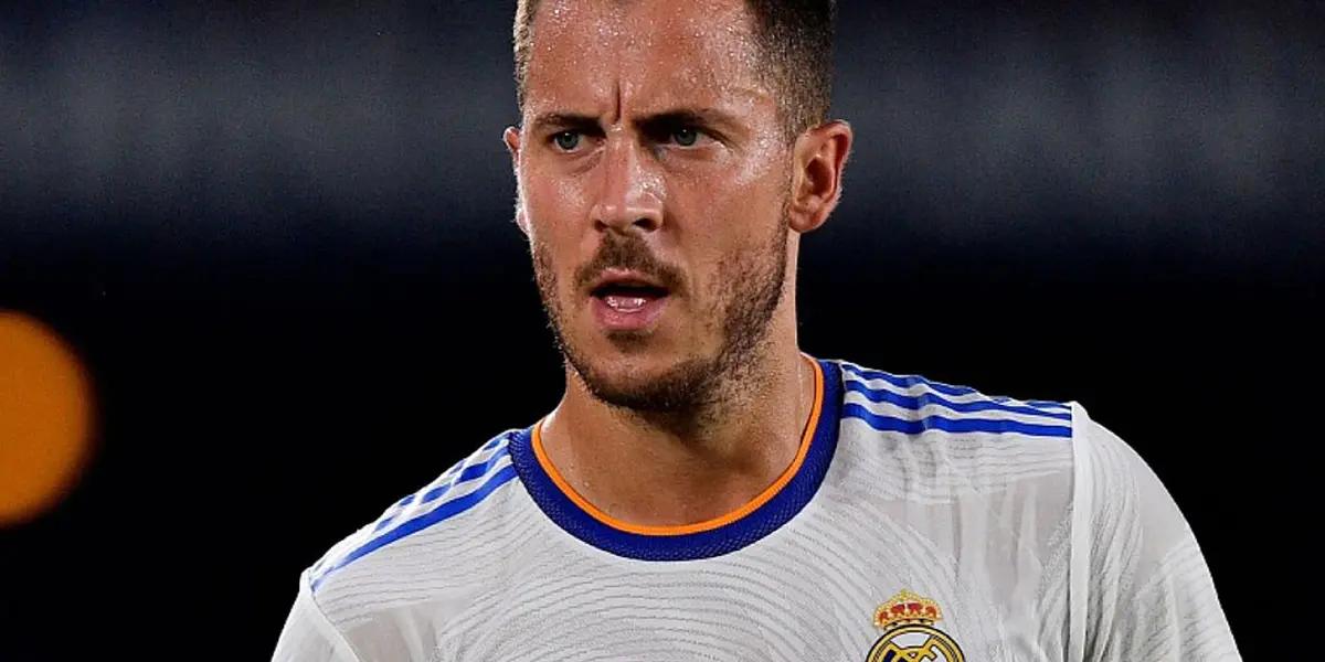 El club blanco quiere dar salida al delantero belga, que no entra en los planes de Ancelotti y ya lo habría puesto en venta por 24 millones de euros.