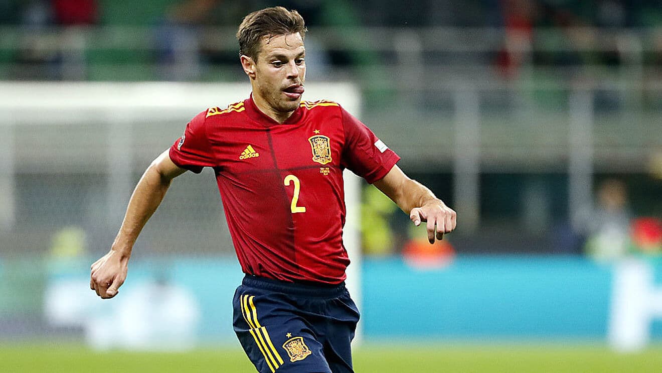 El conjunto catalán habria logrado llegar a un acuerdo para que Azpilicueta se convierta en el nuevo refuerzo del Barcelona y no del Atlético.