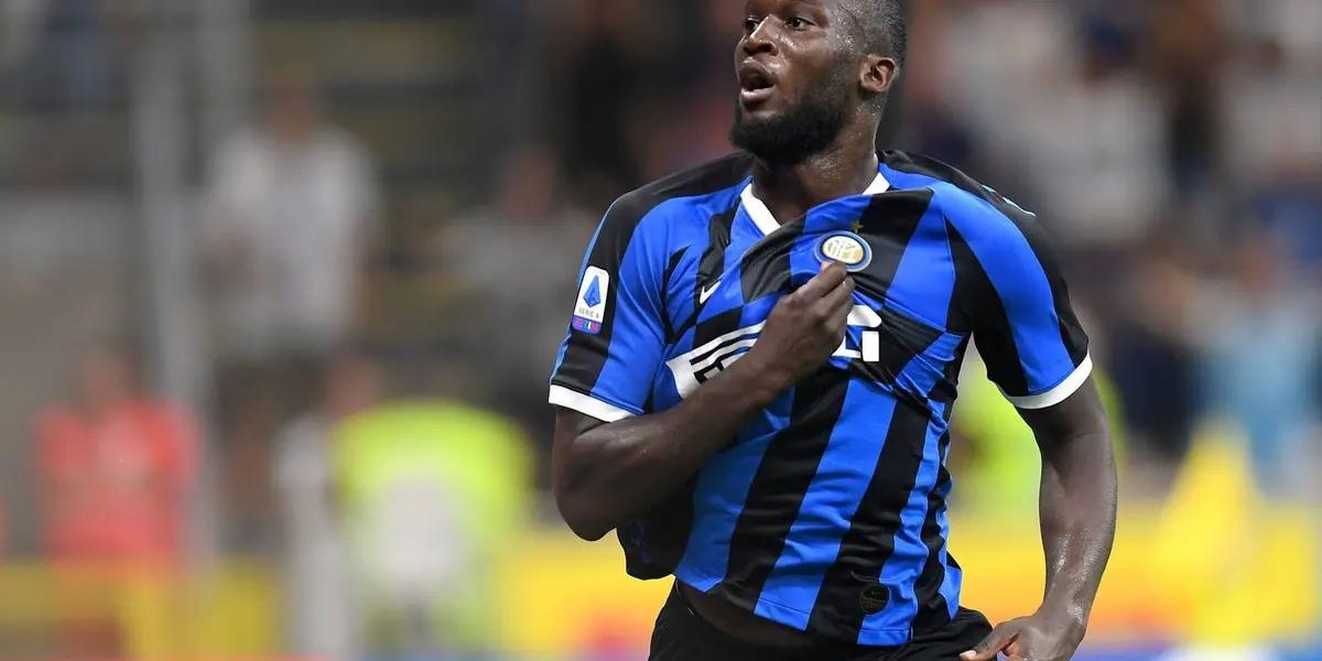 El conjunto catalán necesita un centrodelantero y el belga sería el elegido.