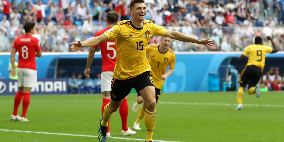 El conjunto catalán quiere hacer un "trueque" de jugadores con el Borussia entre el estadounidense, Dest, y Meunier.